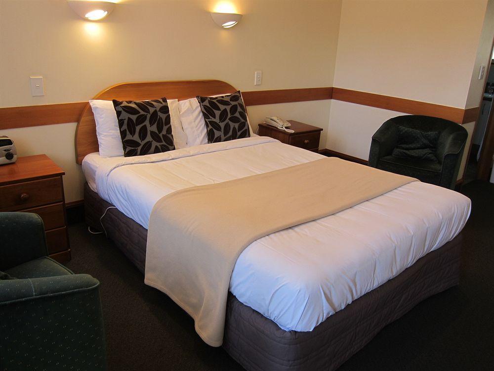 Amross Motel Dunedin Extérieur photo